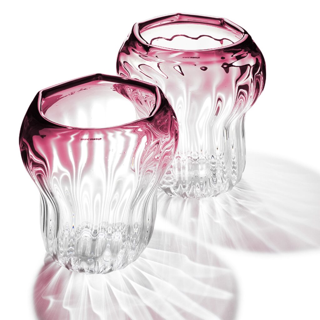 anandSteinhoffKollektionTulip_Vasen_gross_klein_aubergine